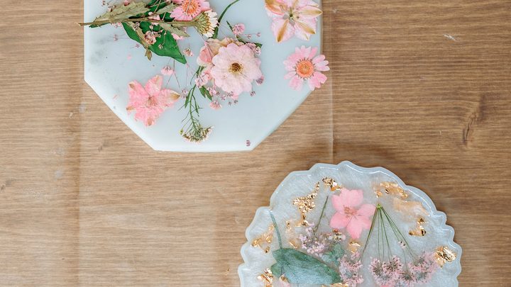 Resin custom jewelry material route